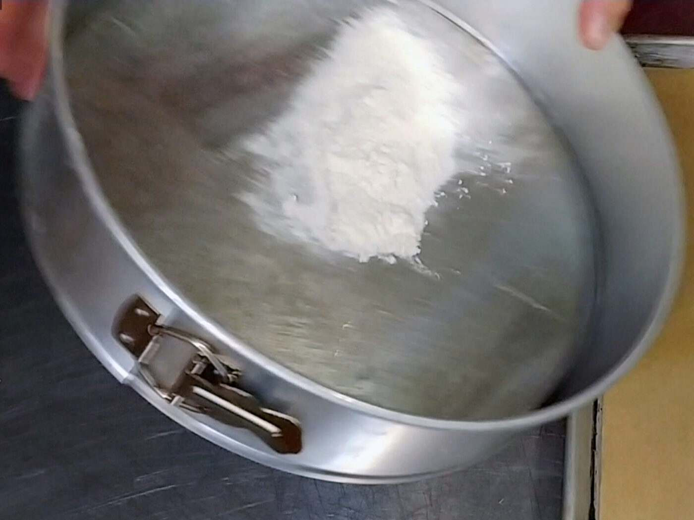 Grease and Flour Pan-4