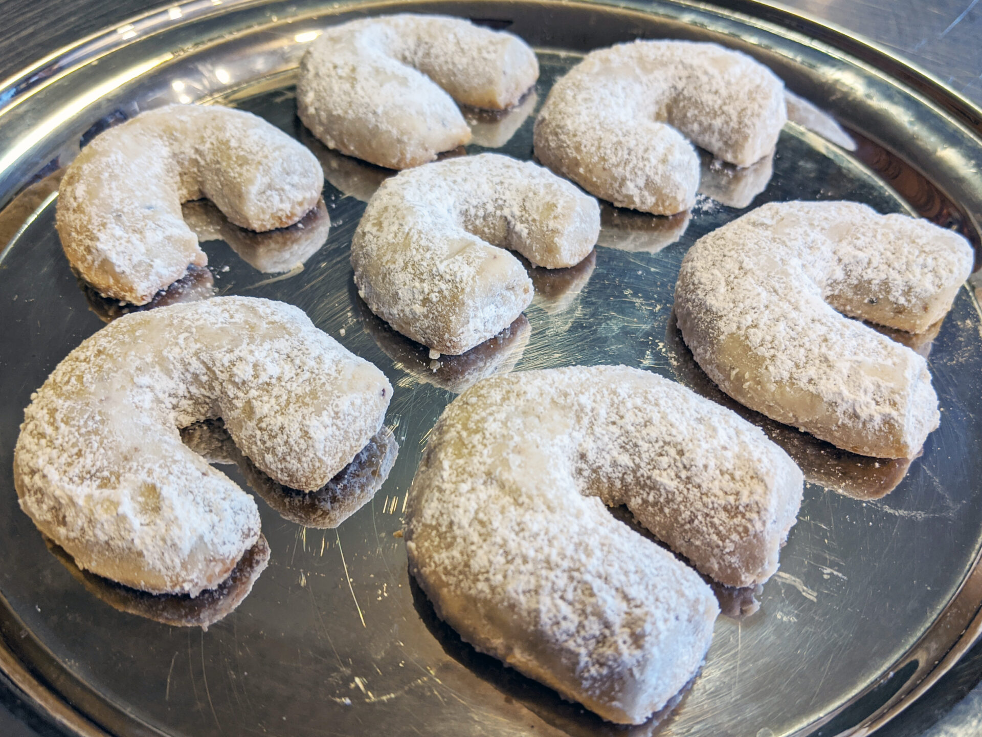 Vanilla-walnut Crescents (vanilkové rohlíčky) - CookingHub