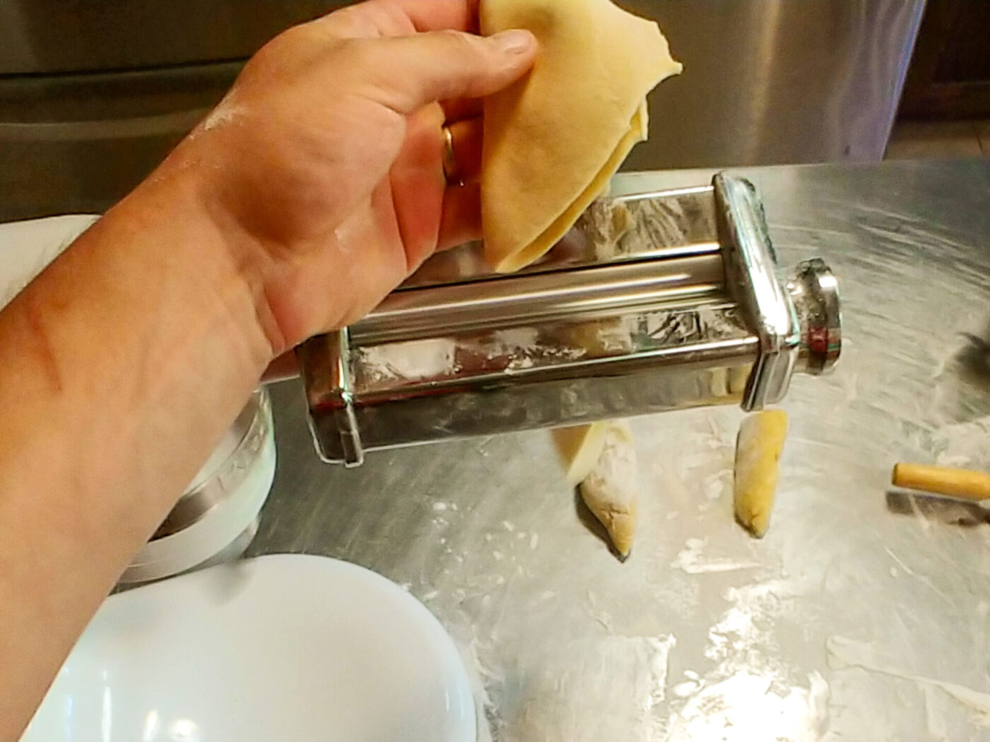 forming pasta sheet with the pasta attachement 4