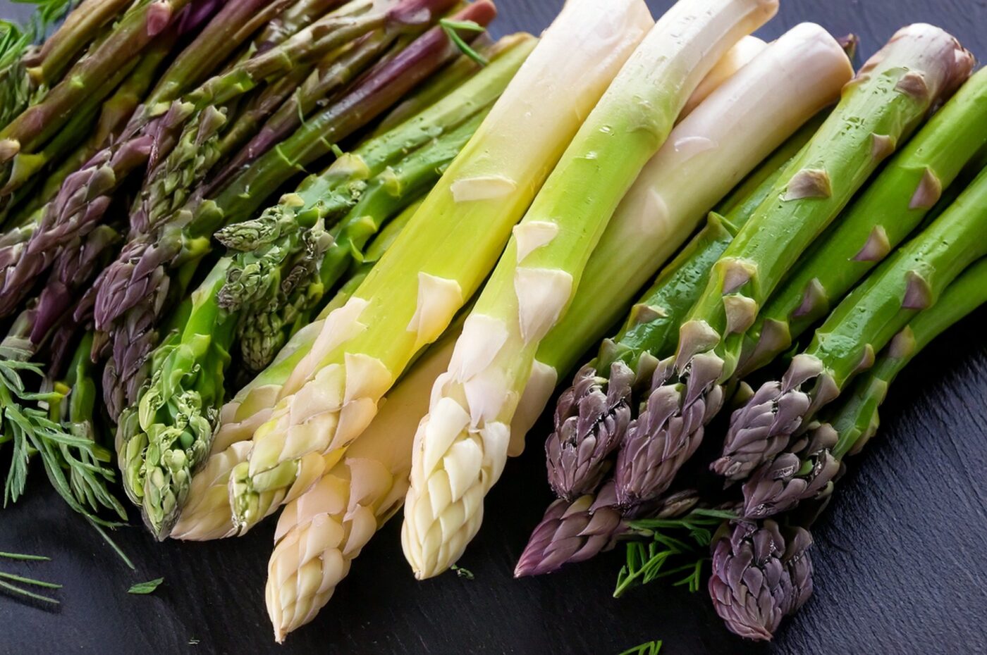 Types of aspragus: white, green and purple