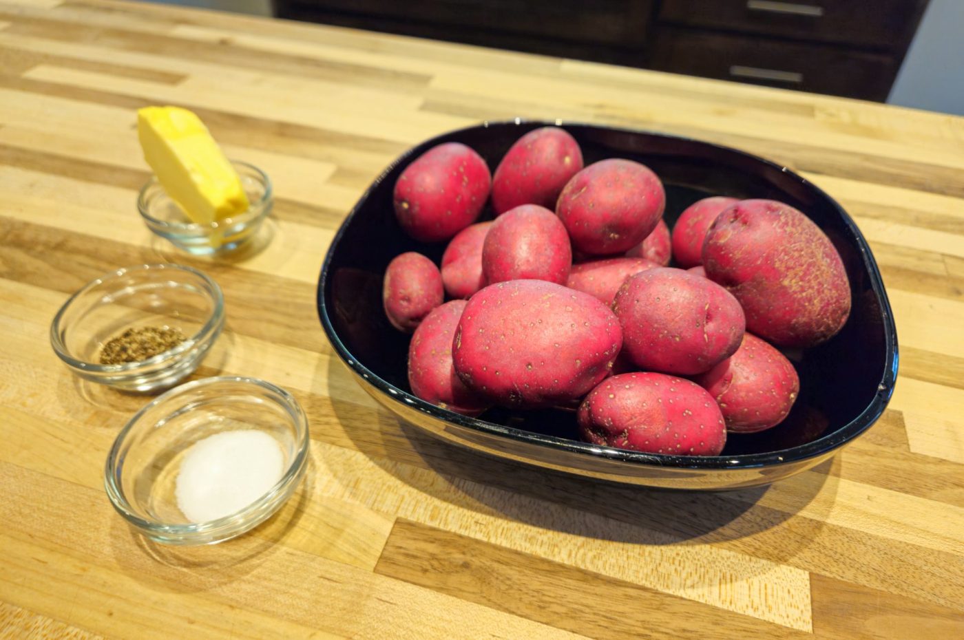 all ingredients you need for prepration of Baby Red Potatoes with Butter