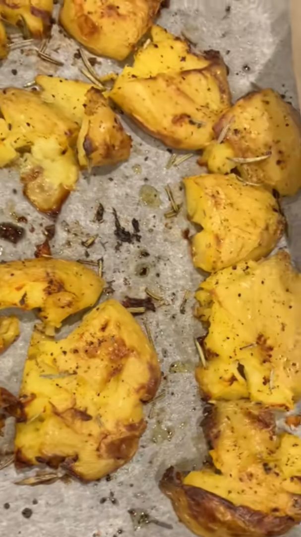 Smashed Potatoes - CookingHub