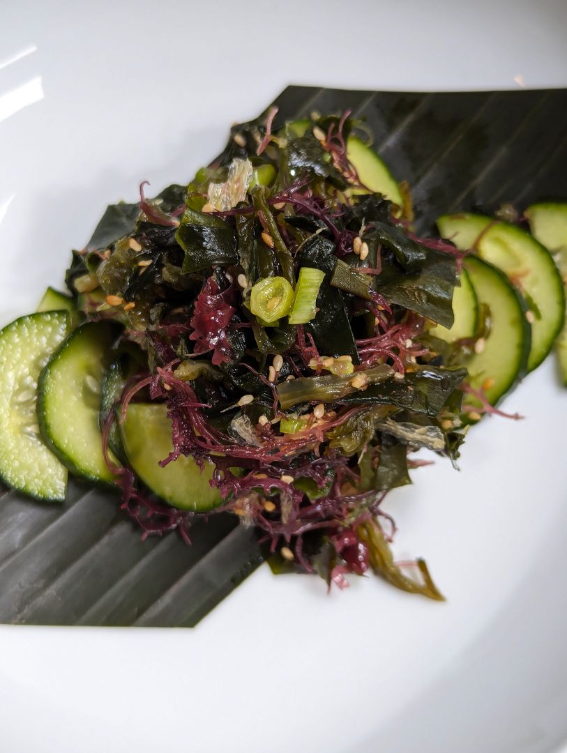 Sesame Seaweed Salad with Cucumbers - CookingHub